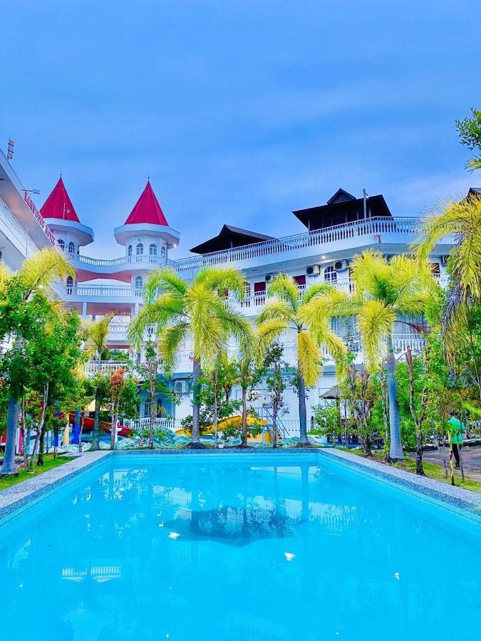 Landcons Hotel & Resort Langkawi Exterior photo