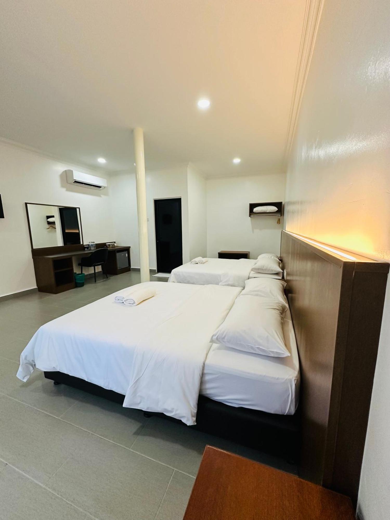 Landcons Hotel & Resort Langkawi Exterior photo
