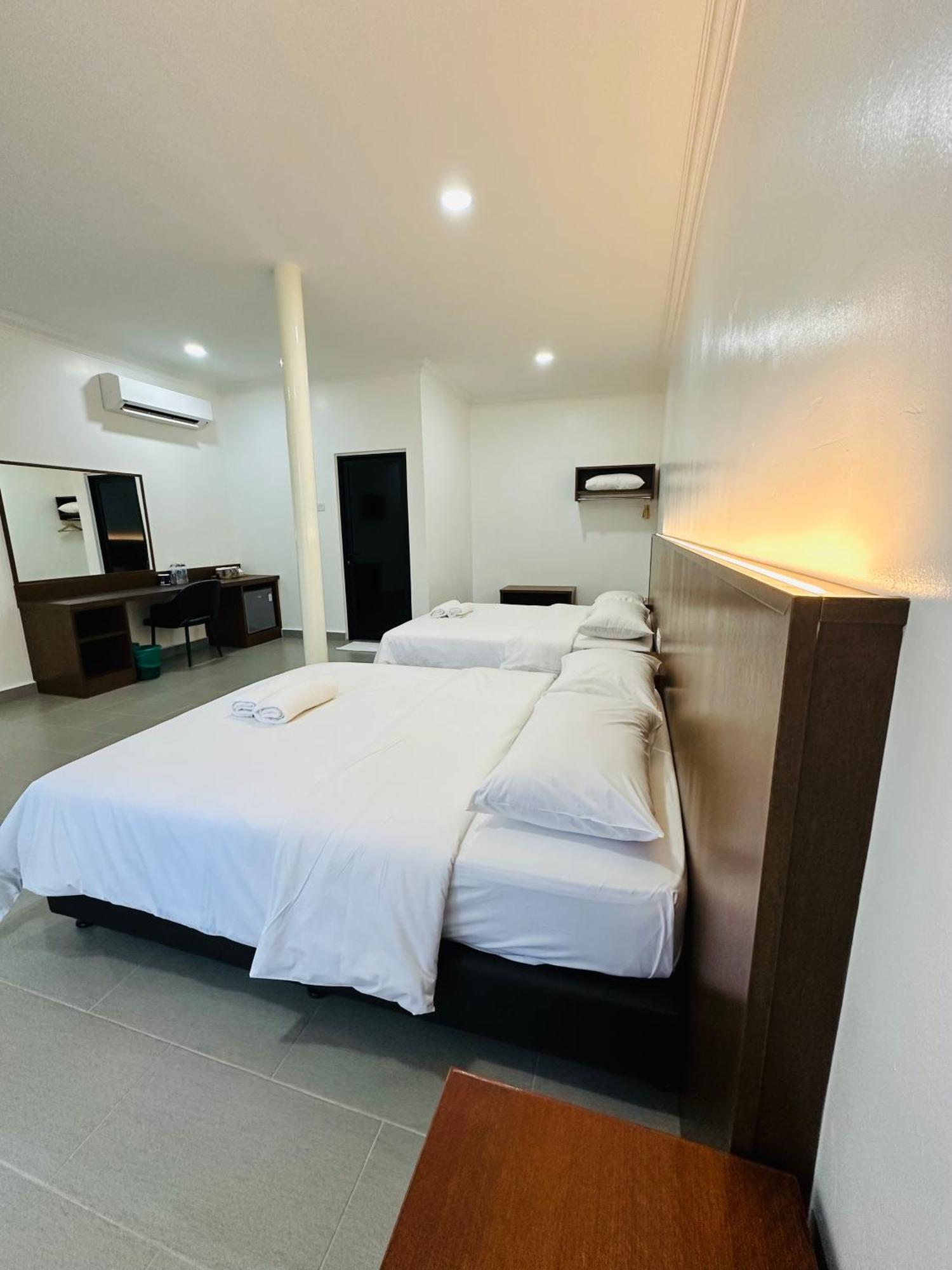 Landcons Hotel & Resort Langkawi Exterior photo